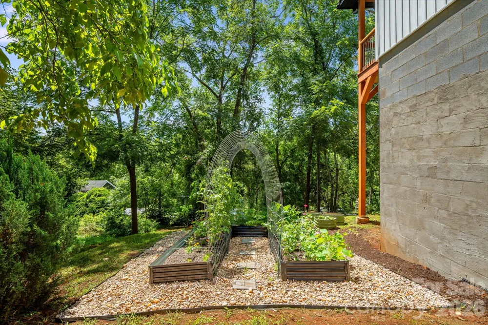 295 Penland Street Clyde, NC 28721