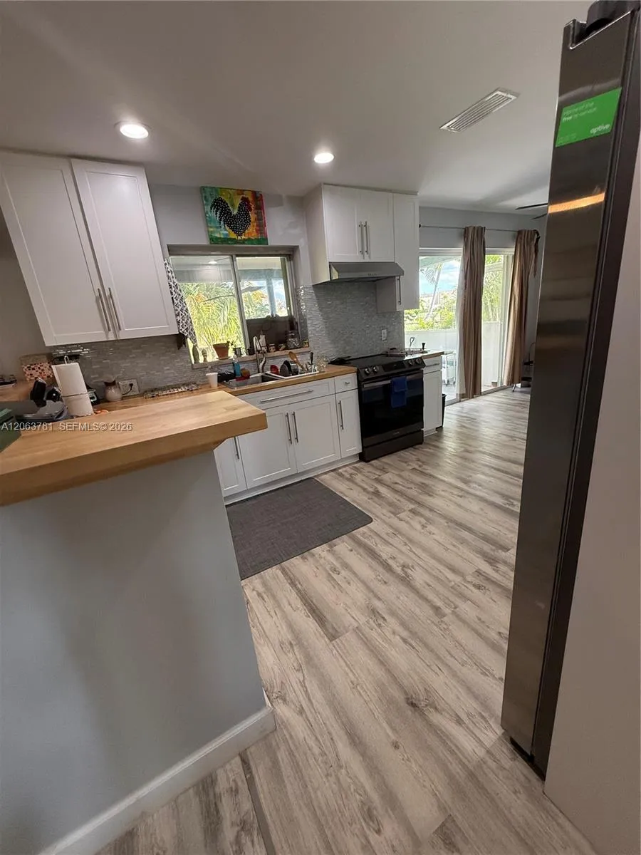 3600 NW 113th Ave Sunrise, FL 33323