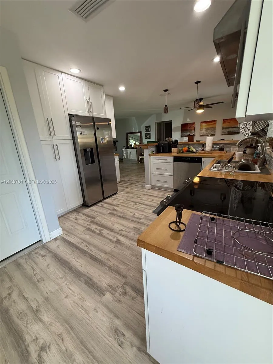 3600 NW 113th Ave Sunrise, FL 33323