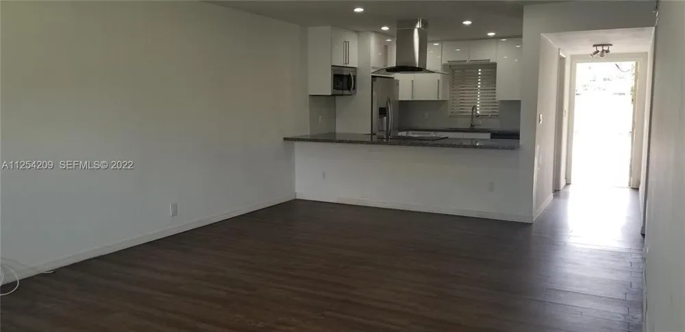 5170 SW 40TH AVENUE #8E Dania Beach, FL 33314