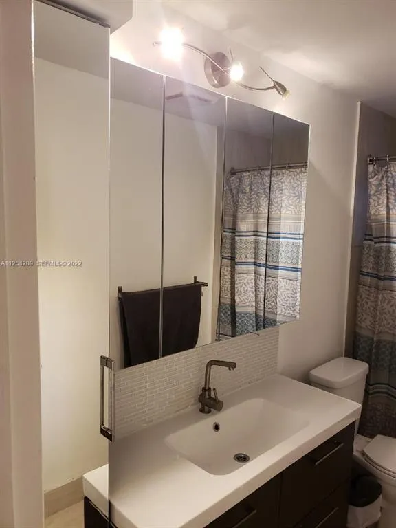 5170 SW 40TH AVENUE #8E Dania Beach, FL 33314