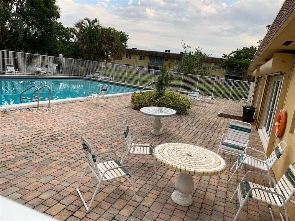 5170 SW 40TH AVENUE #8E Dania Beach, FL 33314
