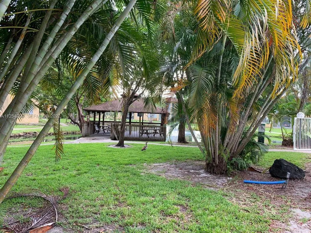 5170 SW 40TH AVENUE #8E Dania Beach, FL 33314