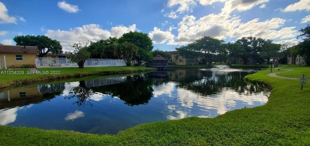 5170 SW 40TH AVENUE #8E Dania Beach, FL 33314