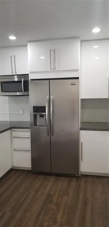 5170 SW 40TH AVENUE #8E Dania Beach, FL 33314