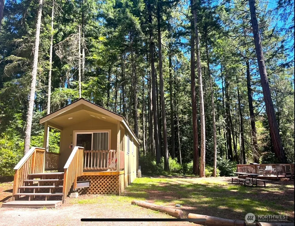 11511 Lake Josephine Boulevard Anderson Island, WA 98303