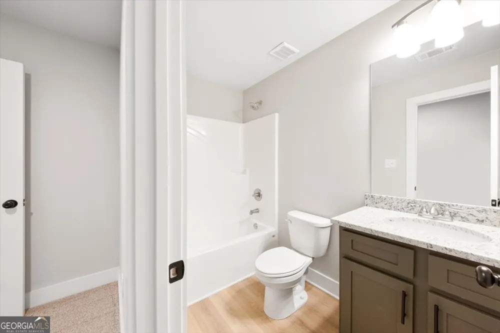 202 Railroad ST Gray, GA 31032