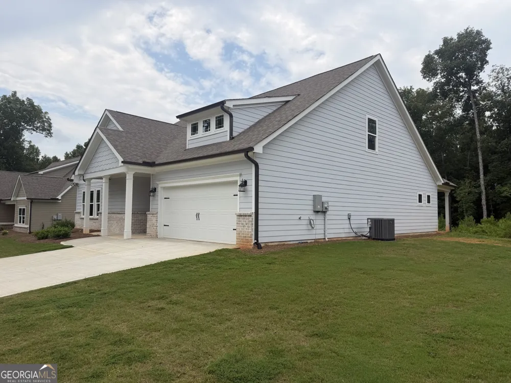 202 Railroad ST Gray, GA 31032