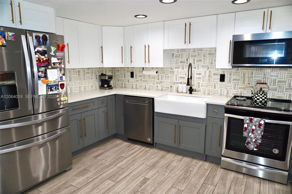 541 NW 98th Ave Plantation, FL 33324