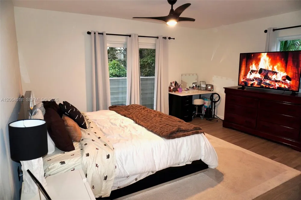 541 NW 98th Ave Plantation, FL 33324