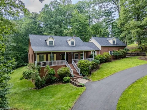 158 Oakmont Place