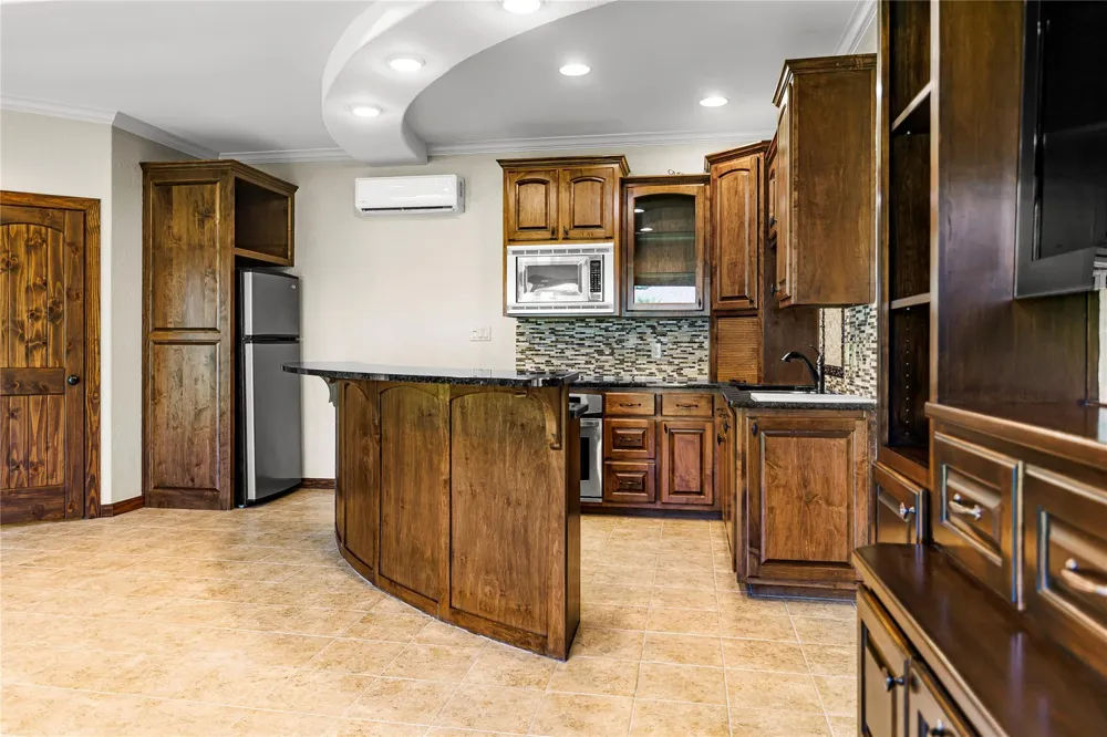 313 Treasure Oaks Road Inez, TX 77968