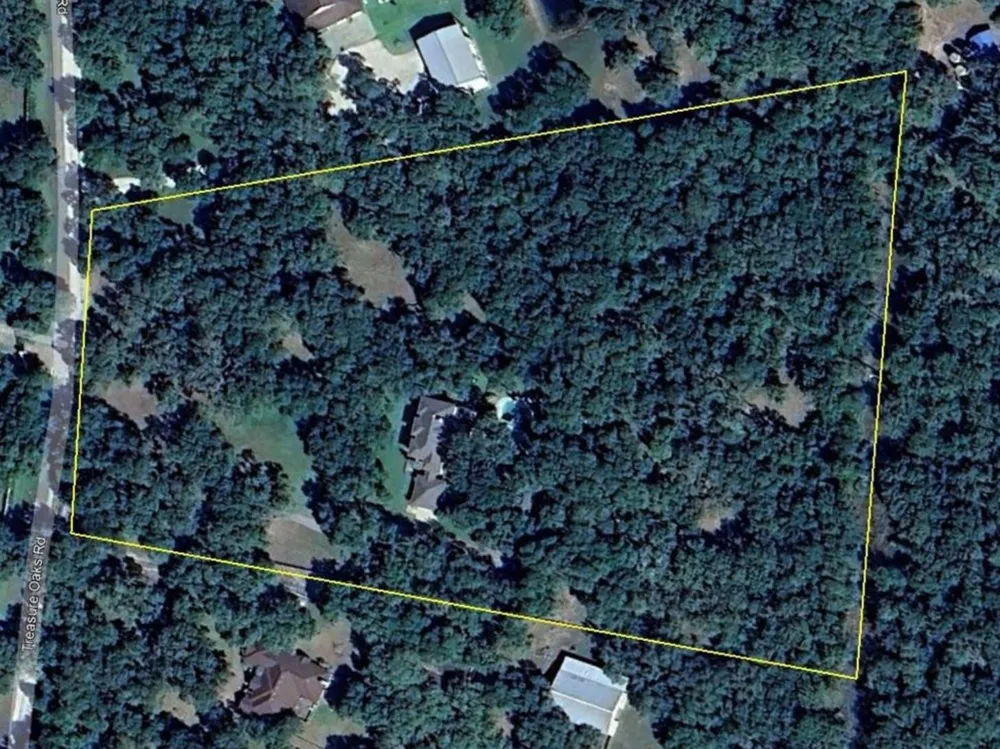 313 Treasure Oaks Road Inez, TX 77968