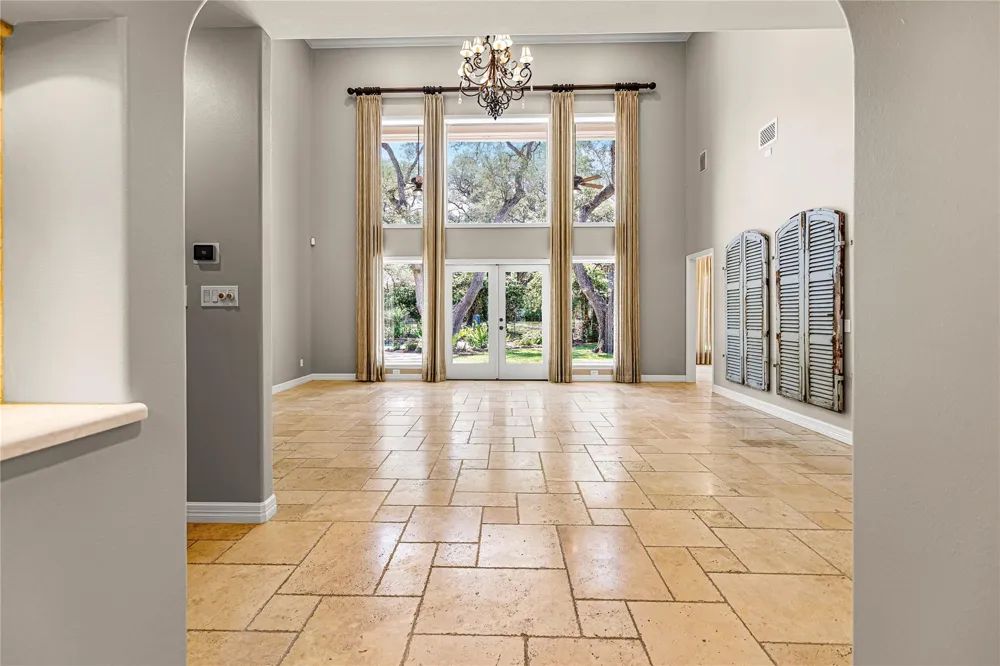 313 Treasure Oaks Road Inez, TX 77968