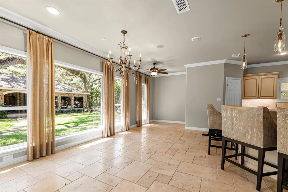 313 Treasure Oaks Road Inez, TX 77968