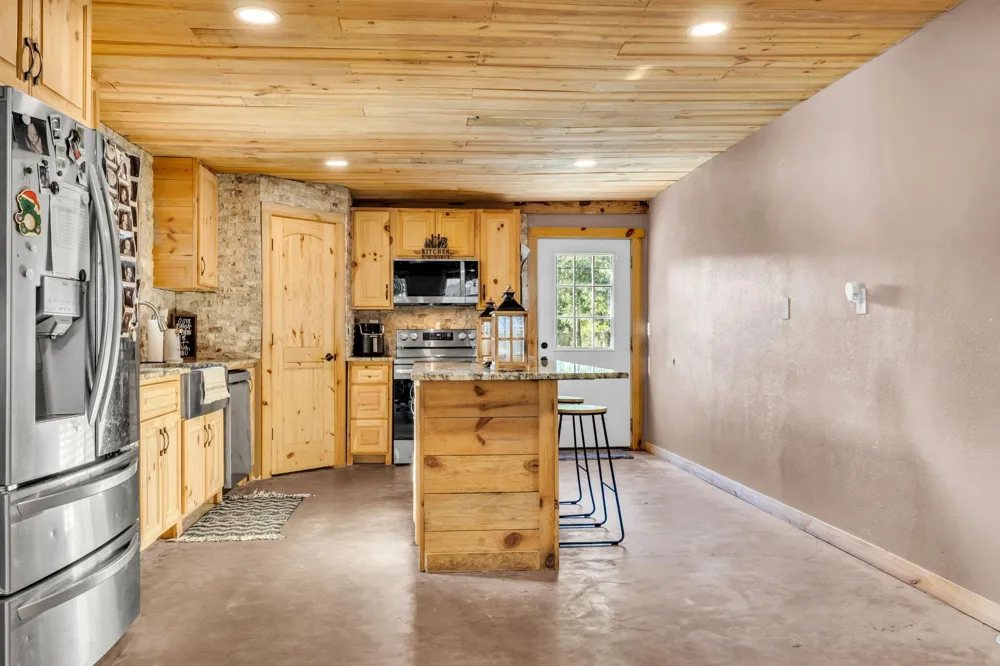 8682 Cedar Drive Lumberton, TX 77657