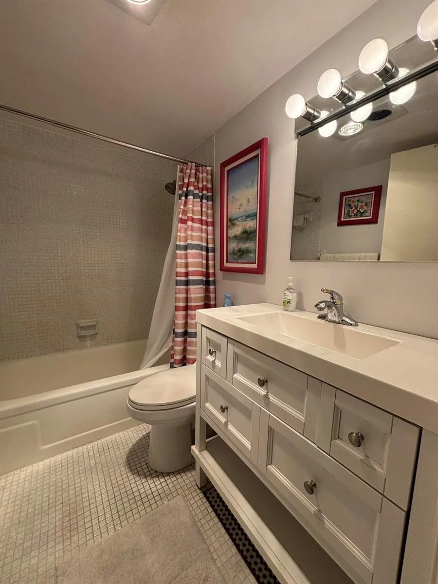 3000 SPRINGDALE BOULEVARD #316 Palm Springs, FL 33461