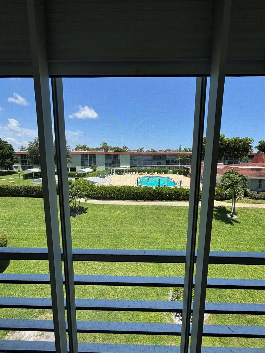 3000 SPRINGDALE BOULEVARD #316 Palm Springs, FL 33461