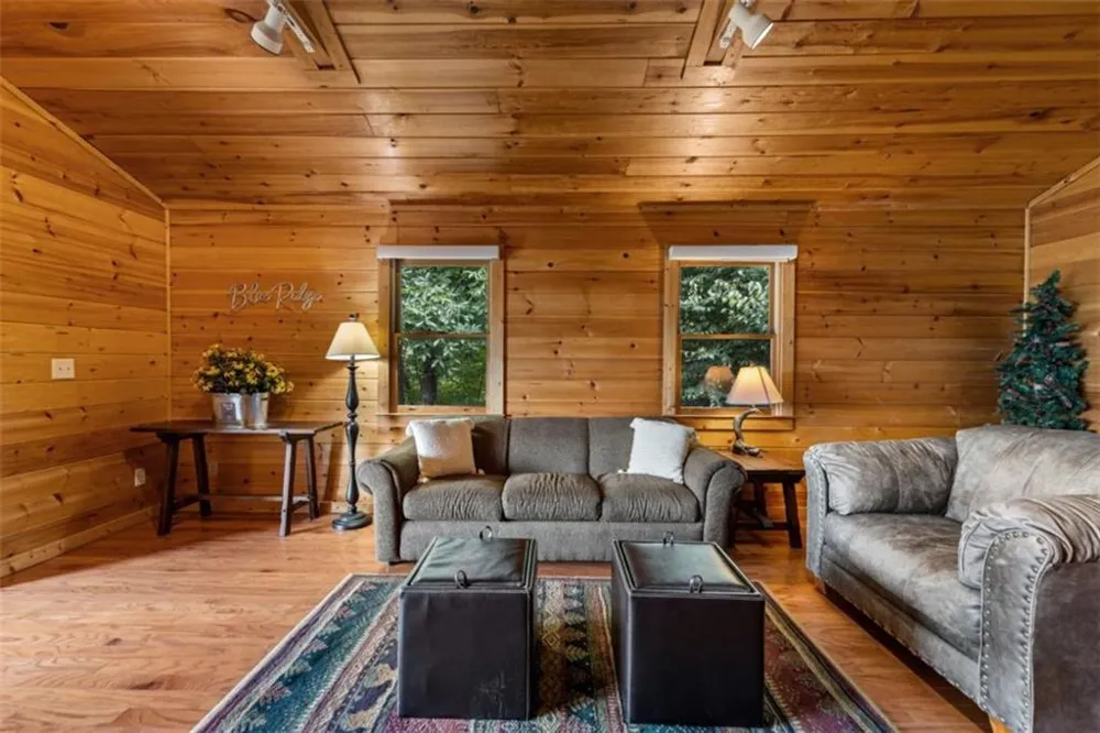 1571 W Campbell Camp Road W Blue Ridge, GA 30513