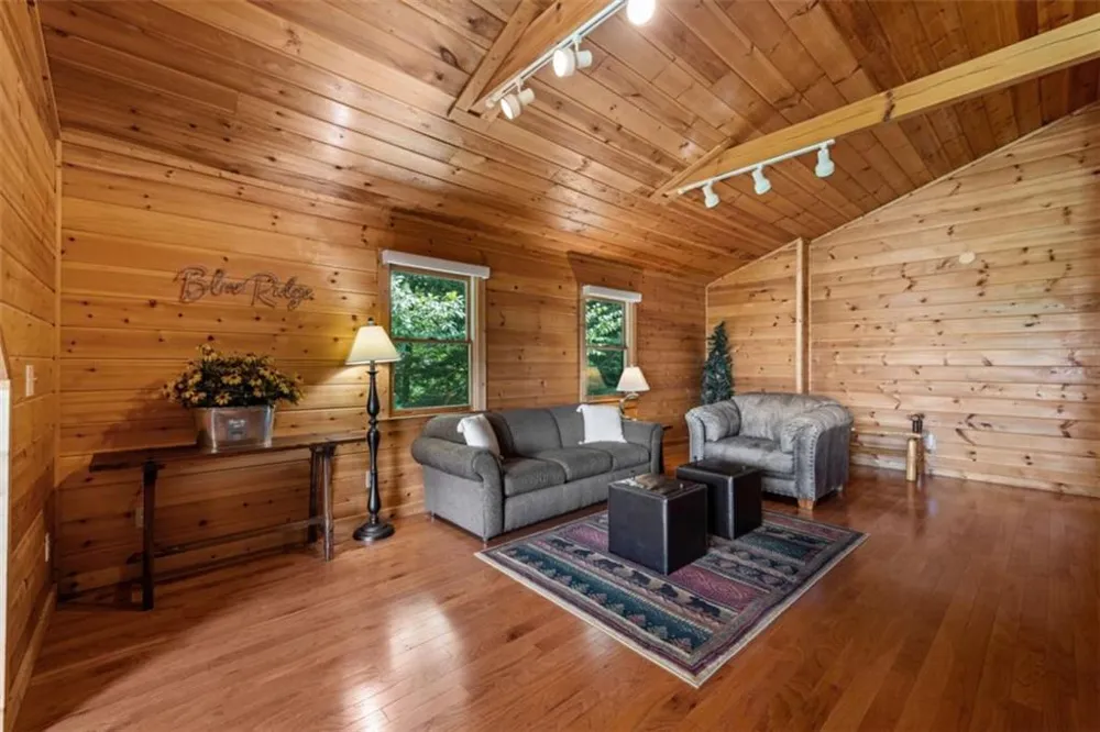 1571 W Campbell Camp Road W Blue Ridge, GA 30513