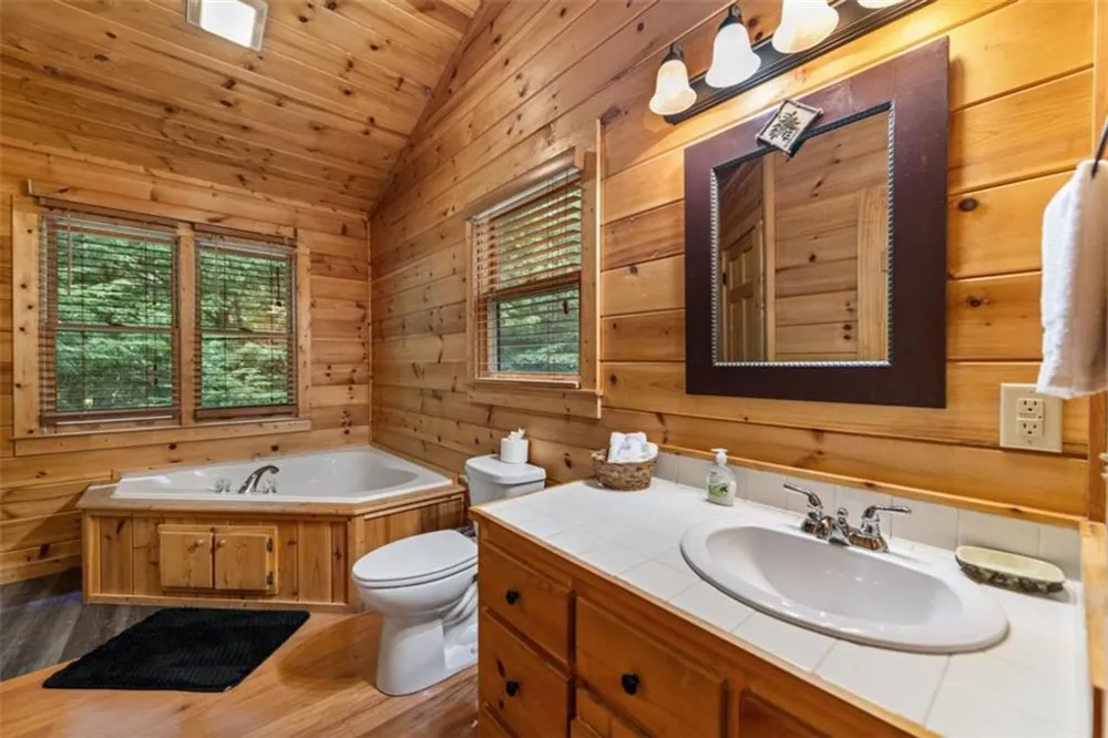 1571 W Campbell Camp Road W Blue Ridge, GA 30513