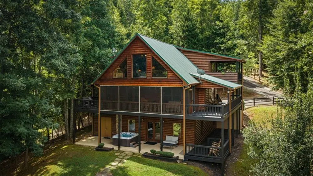 1571 W Campbell Camp Road W Blue Ridge, GA 30513