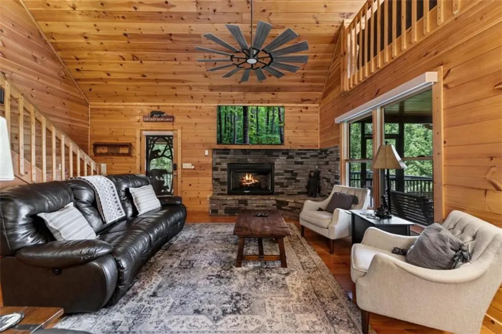 1571 W Campbell Camp Road W Blue Ridge, GA 30513