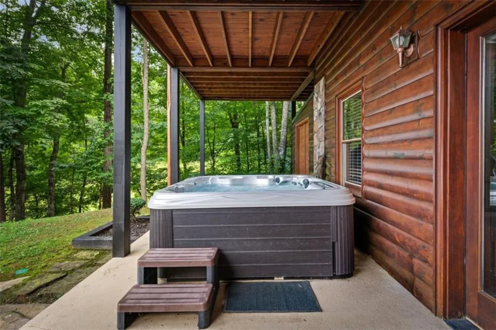 1571 W Campbell Camp Road W Blue Ridge, GA 30513