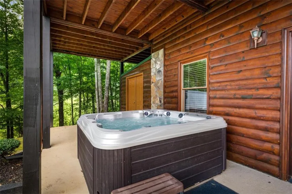 1571 W Campbell Camp Road W Blue Ridge, GA 30513