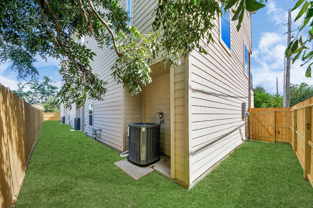 3421 Arlington Street Houston, TX 77018