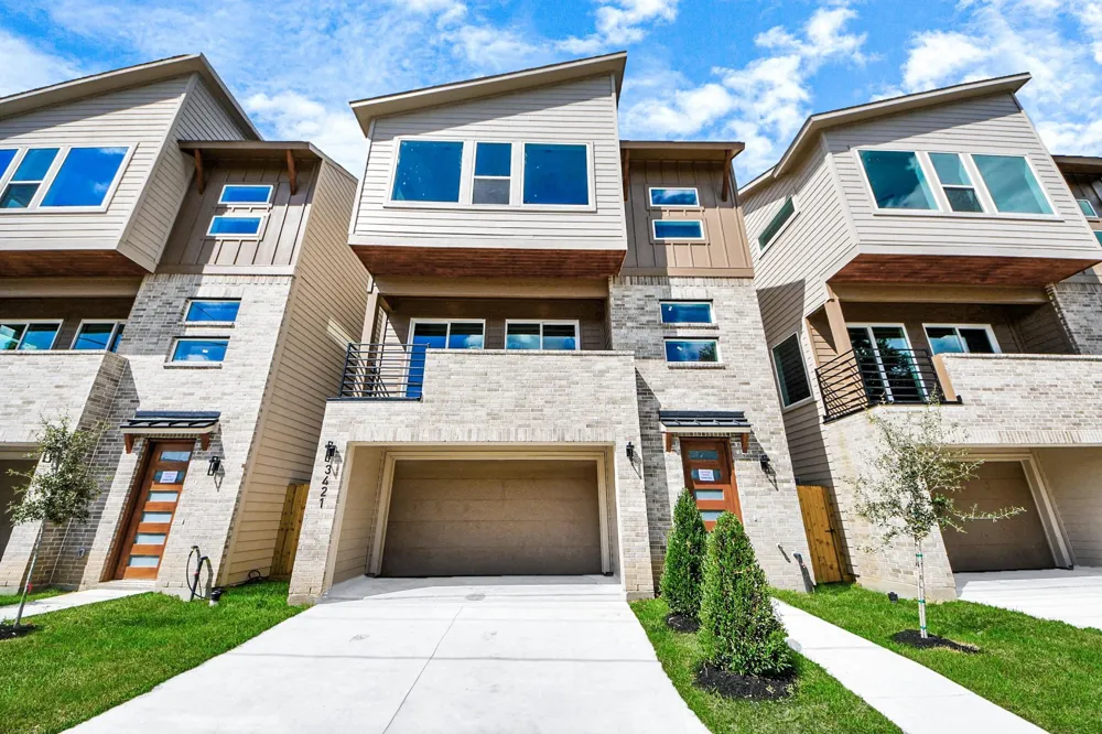 3421 Arlington Street Houston, TX 77018