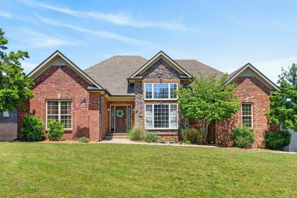 3663 Prestwicke Pl Adams, TN 37010