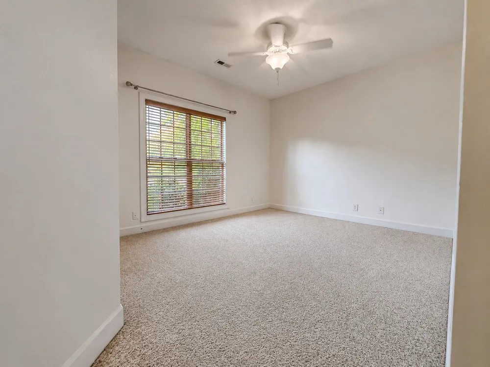 3663 Prestwicke Pl Adams, TN 37010