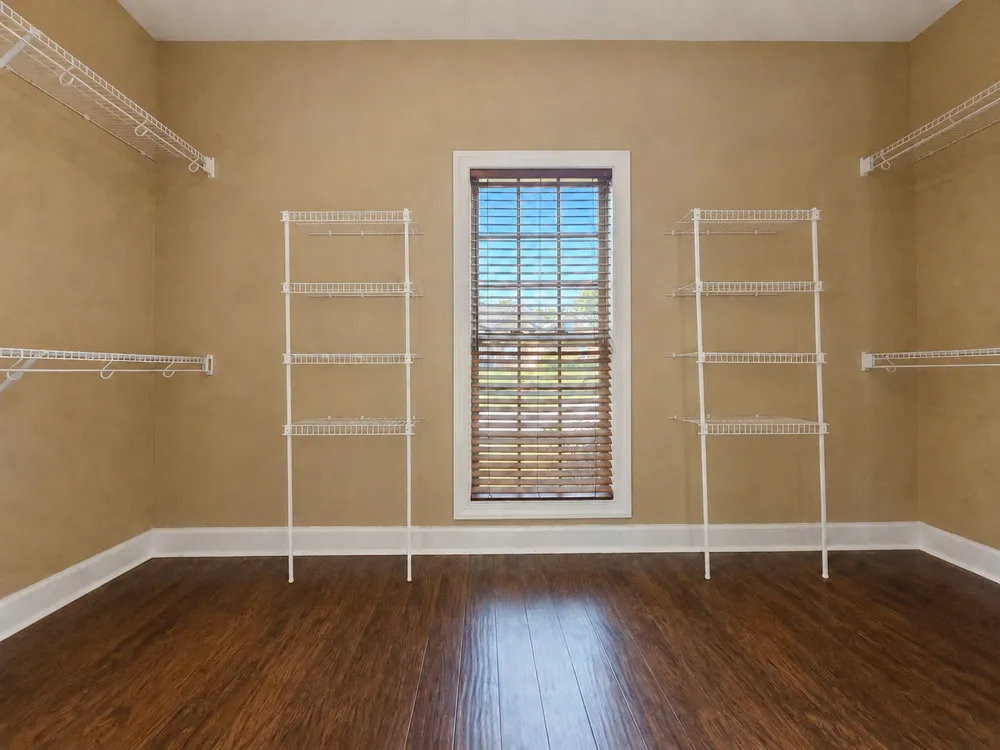 3663 Prestwicke Pl Adams, TN 37010