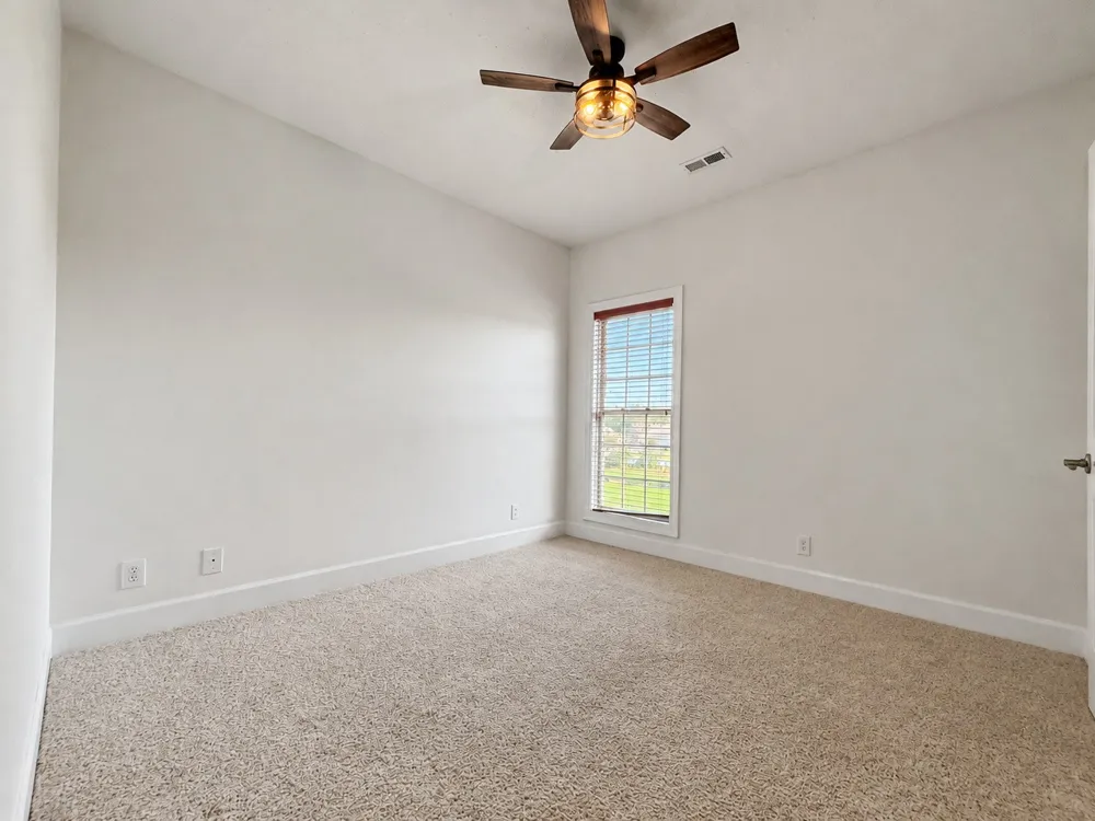 3663 Prestwicke Pl Adams, TN 37010