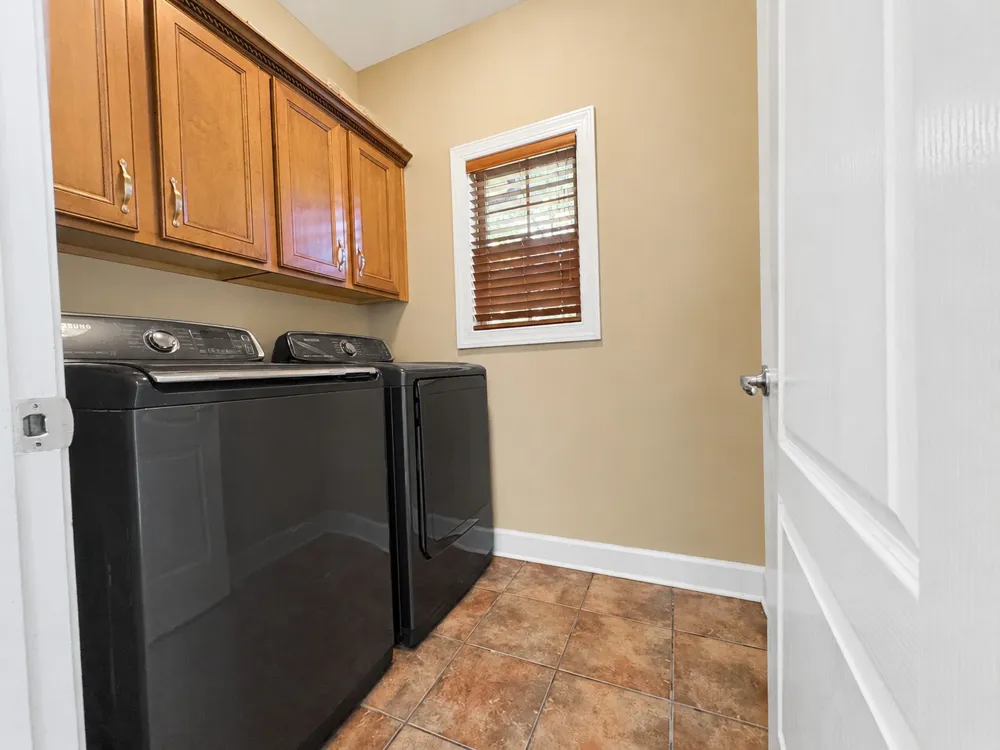 3663 Prestwicke Pl Adams, TN 37010