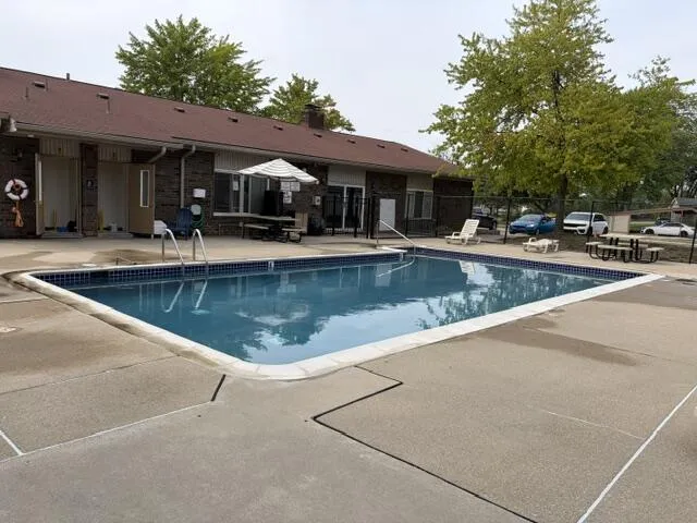 15598 Dupage Boulevard Taylor City, MI 48180
