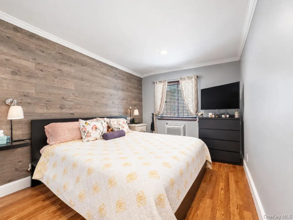 8719 57th Road #77 Elmhurst, NY 11373