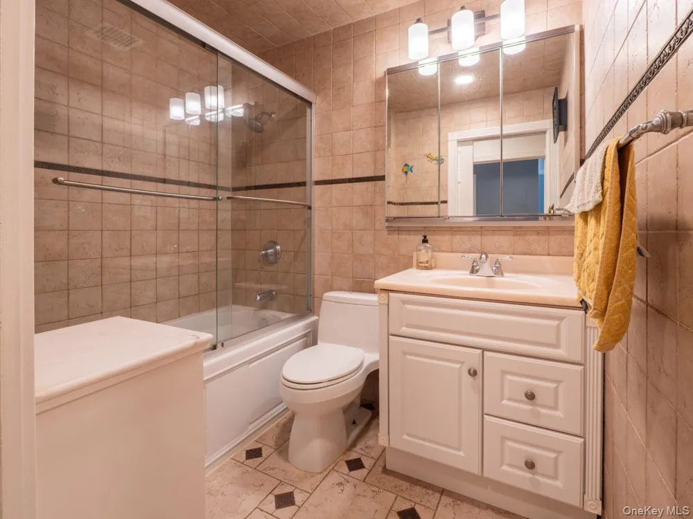 8719 57th Road #77 Elmhurst, NY 11373