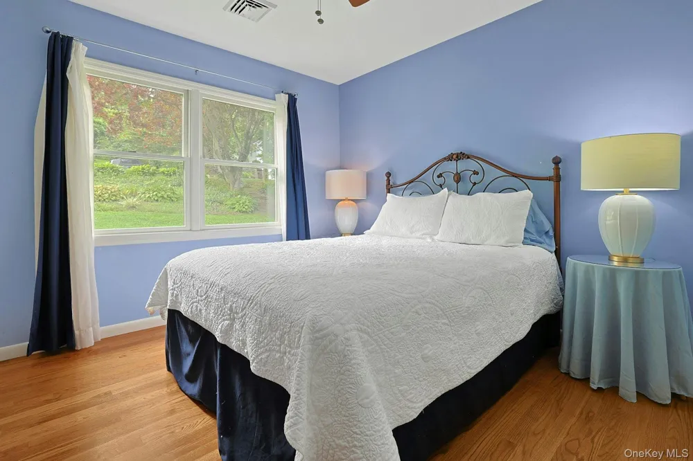 11 Lakeside Road Mahopac, NY 10541