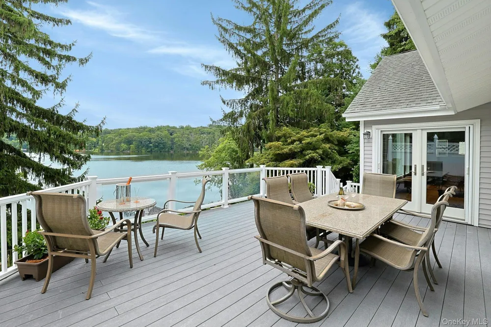 11 Lakeside Road Mahopac, NY 10541