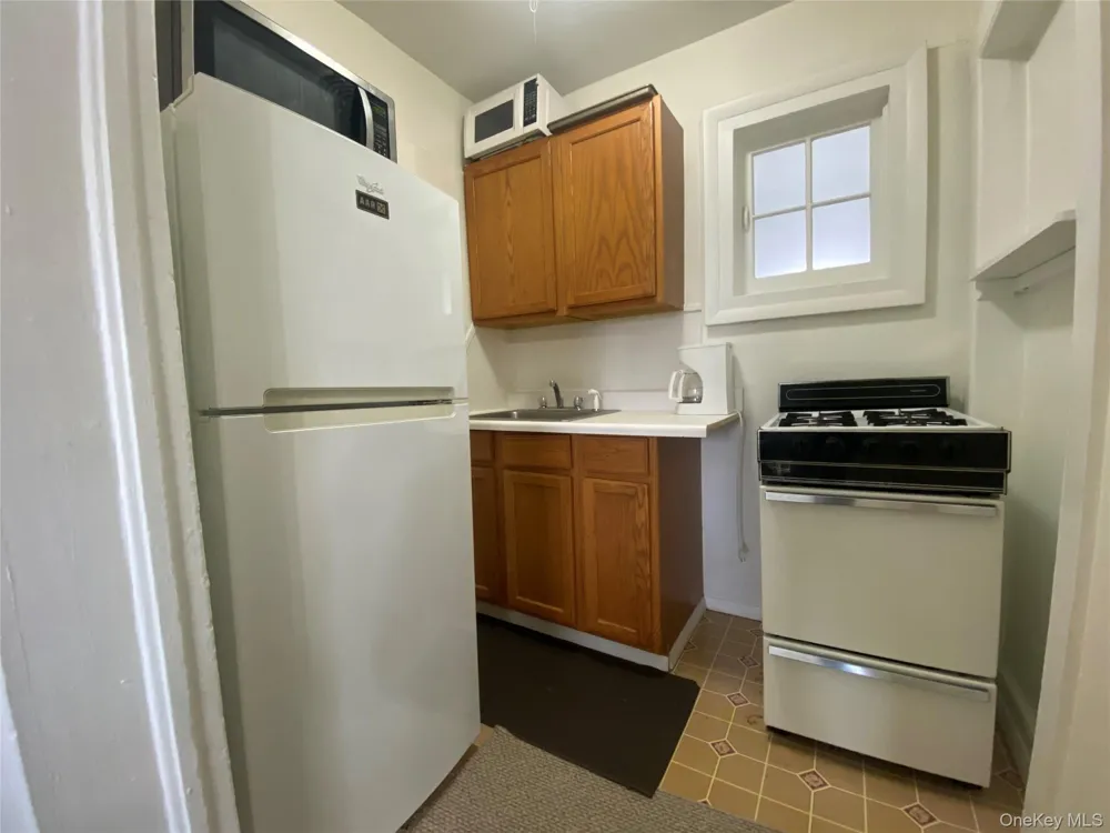94 Sanfordville Road #4 Warwick, NY 10990