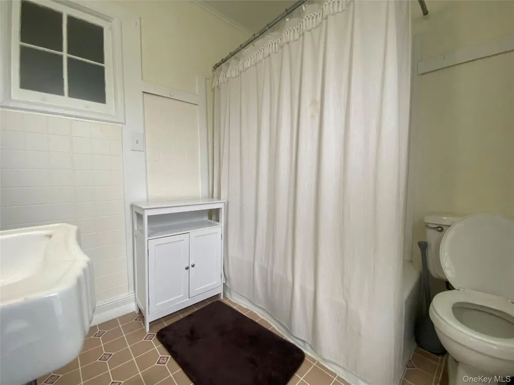 94 Sanfordville Road #4 Warwick, NY 10990