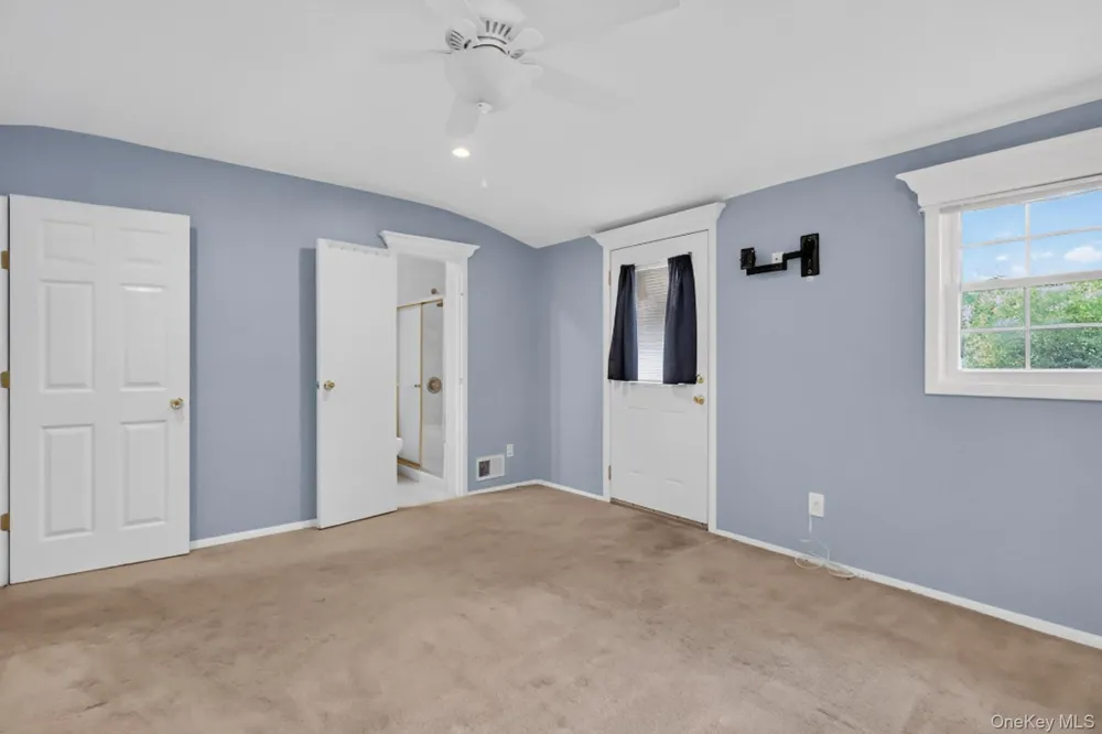 14 Branch Lane East Setauket, NY 11733