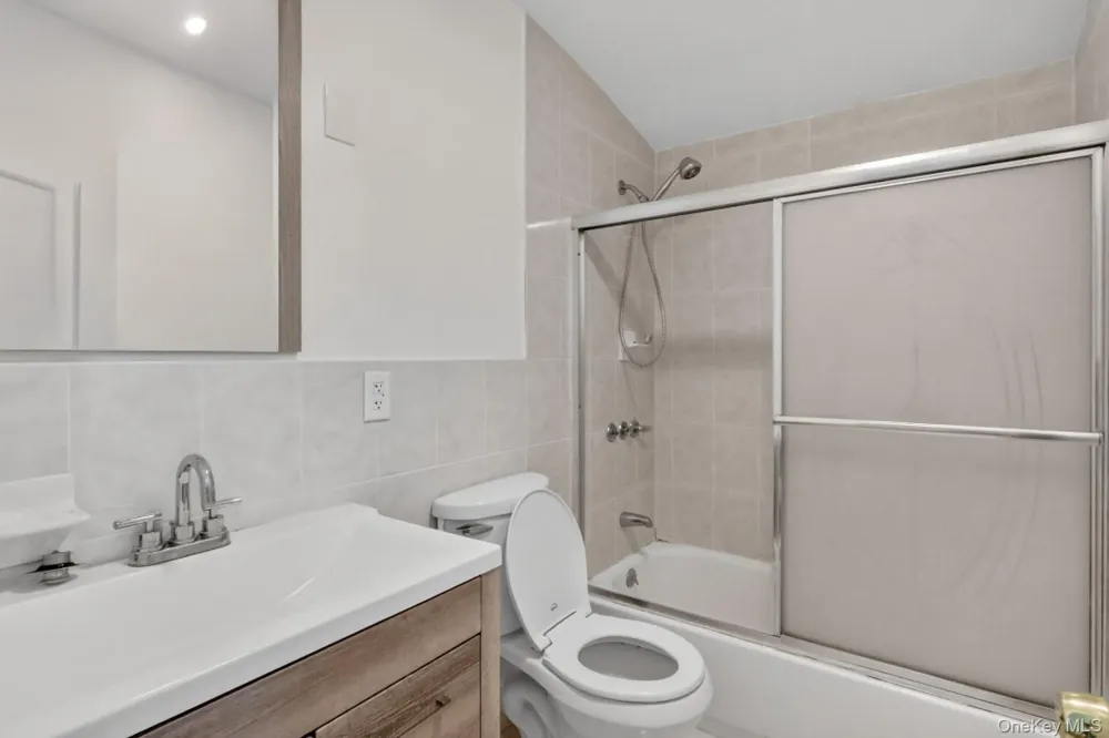 14 Branch Lane East Setauket, NY 11733