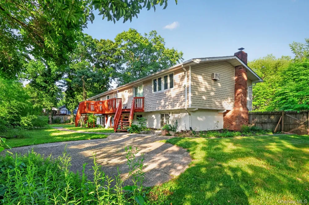 14 Branch Lane East Setauket, NY 11733