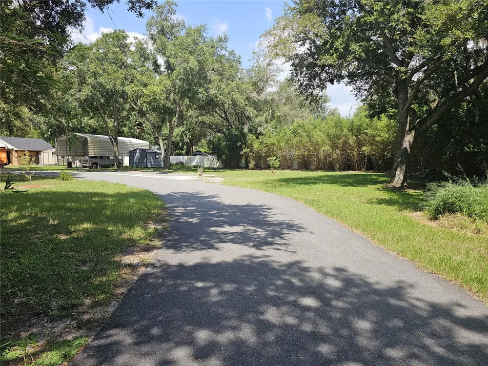 16109 INDIAN MOUND ROAD Tampa, FL 33618