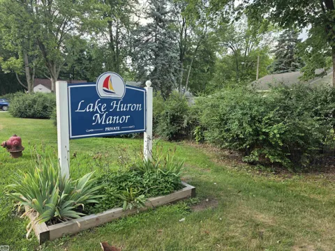 3004 Maplewood Drive