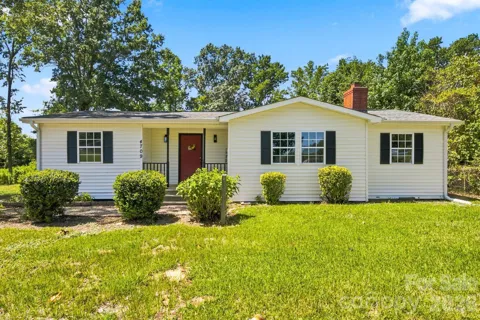 4709 Charlotte Highway