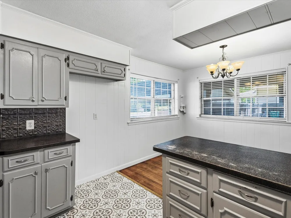 108 Baker Street Ferris, TX 75125